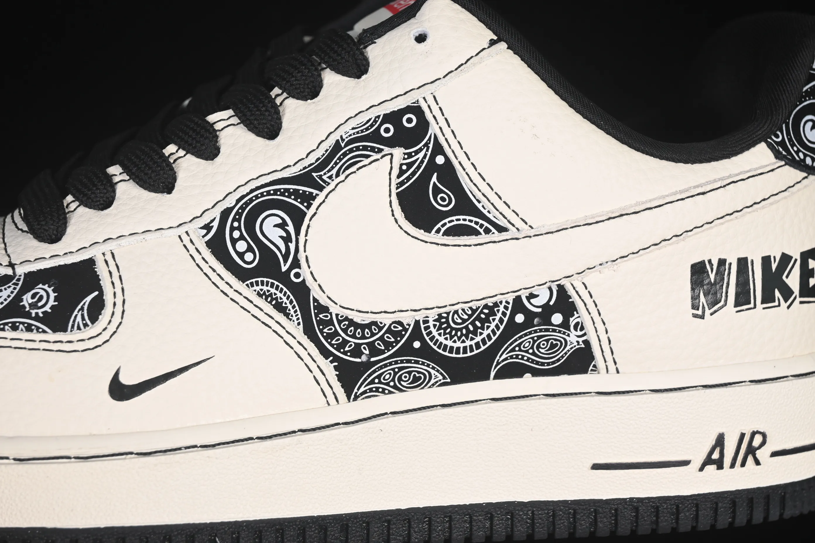 All Categories Nk Air Force 1 Air Force Series Nk Air Force 1 Low Air Force Low Nike Air Force 1'07 Low Cashew Flower Classic White and Black Air Force One Low Casual Shoes ZD1988-005
